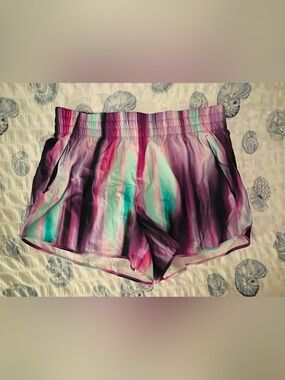 Xersion Colorful Streak Quick-Dri Moisture Wicking Running Shorts